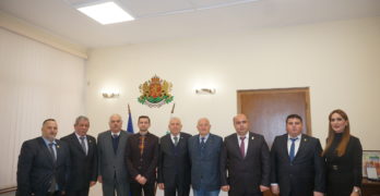 Заместник-областният управител на област Хасково Мартин Узунов посрещна председателя на Борда на Одринската търговско-промишлена палата Сезай Ирмак