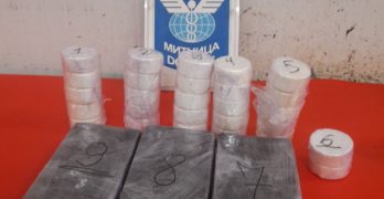 Близо 6.5 кг кокаин в шофьорска кабина откриха митническите служители на МП „Капитан Андреево”
