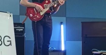 Свиленградският талантлив китарист Виктор Костадинов блести на Международния фестивал Sofia guitar festival