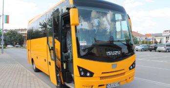 Свиленград получи нов автобус за превоз на ученици