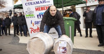 Сидер Атанасов окупира първите две места в конкурса за най-добро домашно вино в Свиленград