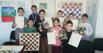 Пеньо Василев и Атанас Вангелов са победители в новогодишни турнири по шахмат в Свиленград