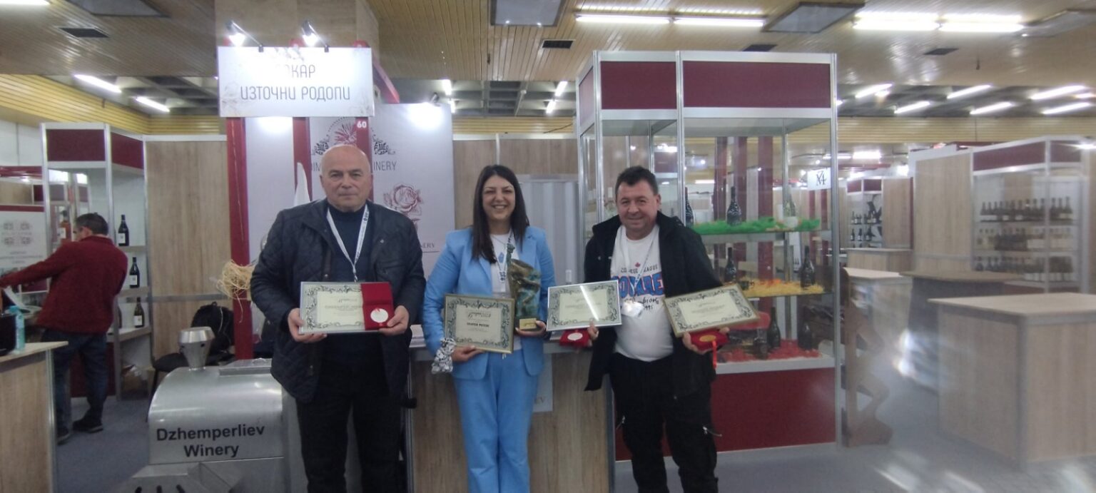 Винарна „Джемперлиев“, подкрепяна от „Сарандиев“, записа името на село ...