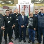 Министър Кирил Вътев посети щанда на винарите от Димитровче, община Свиленград