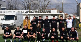 Призьорите от свиленградския турнир по футбол за купа „Трети март“ дариха премиите си  в подкрепа на Рикардо и Симеон/снимки/