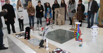 13 свиленградски творци представиха експозиция, озаглавена „Тя“
