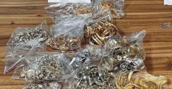 Контрабандни златни и сребърни изделия за над 70 000 лева задържаха митническите служители на МП „Капитан Андреево”