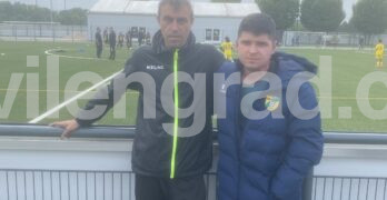 Светослав Димитров и Емил Овчаров, треньори в ДЮШ на ФК „Свиленград-1921“, са в Дортмунд