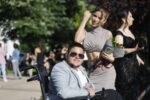 Забелязано в Свиленград: Абитуриентът Пламен Сарандиев със звездно обкръжение за бала си