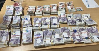 Недекларирани 50 000 британски лири във въздуховода на камион откриха митническите служители на МП „Капитан Андреево“