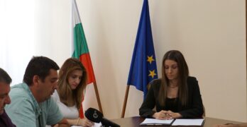 Областният управител на област Хасково, д-р Стефка Здравкова, свика заседание на Областната епизоотична комисия