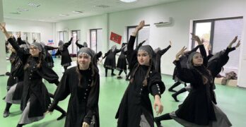 Свиленградските грации от „Златните момичета“ с нови сценични костюми