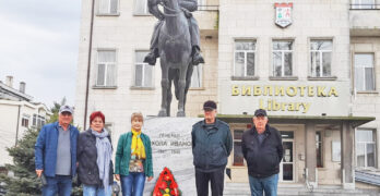 В Свиленград отбелязаха празника на Сухопътните войски, поднасяйки венец пред паметника на генерал Никола Иванов