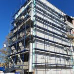 Продължават строително-монтажните работи за въвеждане на енергийни мерки на ул. „Д. Благоев“, бл.16