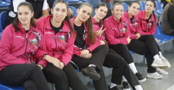 Забелязано в Свиленград: Красиви панагюрки викат за Амазонките от Юга /снимки/