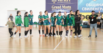 Свиленград победи Спортист-Кремиковци с 35:19, малката Галена Вълканова дебютира с гол в „А“ РХГ/снимки, видео/