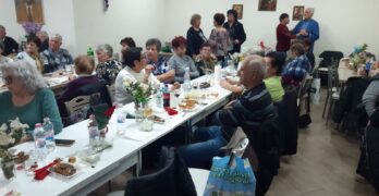 Свиленградски пенсионери отпразнуваха Коледа и Нова година