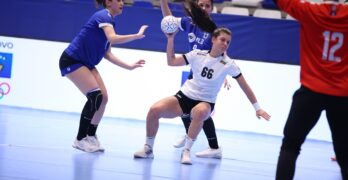 Стела Скачкова вкара 4 гола за победата на България с 34:25 над Косово