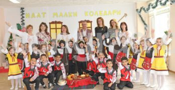 „Да бъдат здрави и благословени всички хора от община Любимец“ нарекоха малките коледари от ДГ „Рай“ – Любимец