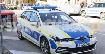 Водач на автомобил е ударил 85-годишен с електрическа триколка