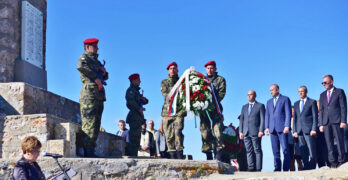 До дни Румен Радев обявява излизане от президентството и участие в извънредните избори