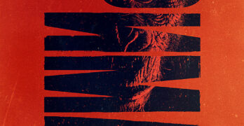 Примат е опасно близо до хората в свиленградския салон за кино „Тракия“