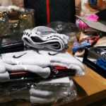 Свиленградските митничари от МП Капитан Андреево задържаха близо 27 500 „маркови“ дрехи