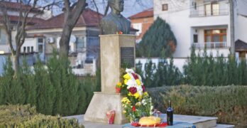 Срам! В Свиленград свещеници не уважиха поклонението пред Апостола за 153 години от обесването му