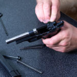 Митничарите на МП „Капитан Андреево“, община Свиленград, задържаха контрабандни огнестрелни оръжия на части