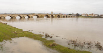 Забелязано в Свиленград: Марица заприлича на себе си/снимки/