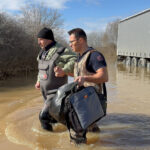 Български шофьор на камион, заседна при наводнение край Одрин, спасен е от турските пожарникари