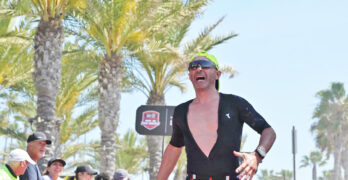 Свиленградчанинът Стефан Язанов получи официално почетното звание „Железен мъж“, завършвайки най-тежкия маратон в света