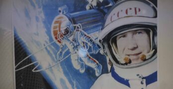 В залата на Исторически музея – Свиленград се откри фотоизложба на тема „Човекът и космосът – 65 години“