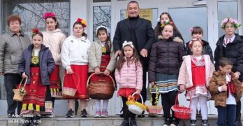 Детски гласове огласиха свиленградското село Студена за Лазаровден