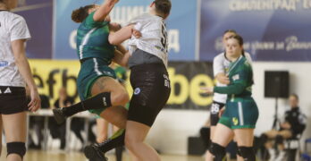 Свиленград изигра добър мач, но загуби от шампиона Бяла с 25:28 /снимки/