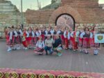 „Тракия Фолк“ при одринския филиал на НЧ „Просвета 1870“, Свиленград, с първа награда от „Несебърски накит“