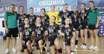 Свиленград отстъпи на Бъки с 1 гол в инфарктен финал и се окичи със сребърните медали от Държавното първенство по хандбал за девойки до 14 години