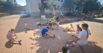 Лятното училище в село Студена отвори врати с обновена зала и богата програма