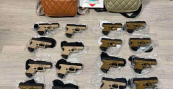 Хванаха двама чужденци с 20 бойни пистолета на „Капитан Андреево“