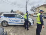 1500 моторни превозни средства са проверени през почивните дни, установени са 358 нарушения на ЗДП