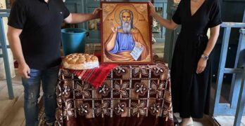 Народният представител Светлана Митошева дари икона на реновирания храм „Свети Пророк Илия“