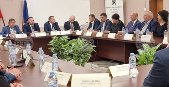 Министър Иван Шишков се срещна в Хасково с представители на местната власт и институциите за регионалното развитие, инфраструктурата и водоснабдяването