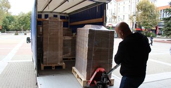 С полиция и под ключ: Специалната хартия за вота вече е в Областна администрация Хасково
