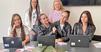 Голям успех: Свиленградски ученички с публикации в научен сборник!