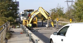 Забелязано в Свиленград: Започна ремонтът на моста над Марица за превозни средства/снимки/