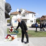 В Свиленград откриха паметник-барелеф на поета Ивайло Балабанов