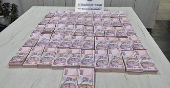 Митническите служители на МП Капитан Андреево откриха недекларирани над 1 000 000 турски лири