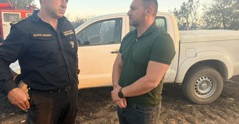 Действията по ограничаването на пожара край с. Горно Луково продължават интензивно